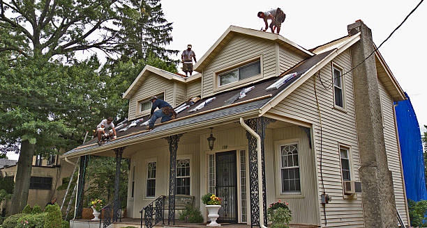 Best Residential Roofing Contractor  in Flora, IL